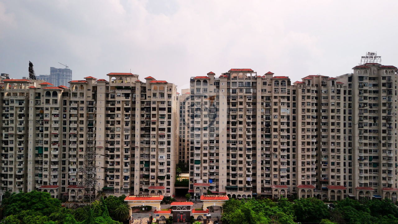 Amrapali Silicon City